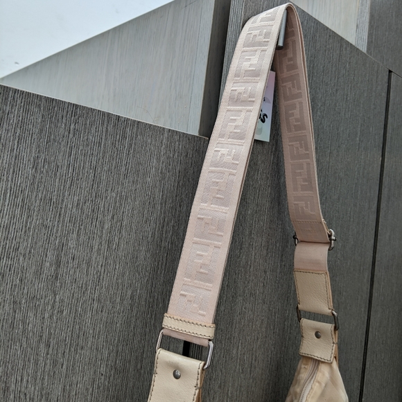 Fendi: Zucca Jacquard FF Monogram Pink Blend Adjustable Bag - Picture 4 of 16